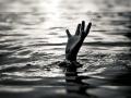 अघटीत घडले... गणपती विसर्जन करताना युवकाचा बुडून मृत्यू - Marathi News | Youth drowned while immersing Ganpati | Latest yavatmal News at Lokmat.com