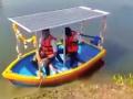 पालघरमध्ये सौरऊर्जेवर चालणाऱ्या बोटीची निर्मिती - Marathi News | Construction of solar powered boat at Palghar | Latest vasai-virar News at Lokmat.com