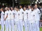 ENG vs SL : पहिल्याच सामन्यात इंग्लंडचे खेळाडू काळ्या फिती बांधून मैदानात; जाणून घ्या कारण 