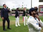 AUS vs IND : रोहित 'आउट'; गिलची एन्ट्री! कॅप्टन बुमराहनं टॉस जिंकून घेतली बॅटिंग