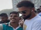 "भाई मेरा रास्ता मत रोको।" विराट कोहलीचा व्हिडिओ होतोय व्हायरल