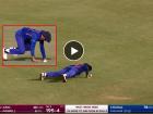 Shikhar Dhawan, IND vs WI 1st ODI Live Updates :हे काय! फिल्डिंग सोडून शिखर धवन चक्क push ups मारू लागला, Video Viral 