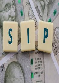 SIP ने मोडले आतापर्यंतचे सर्व रेकॉर्ड, एका महिन्यात 26 हजार कोटींहून अधिकची गुंतवणूक