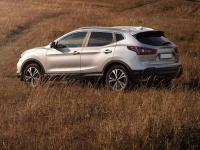 सग्यासोयऱ्यांसोबत वृक्षवल्लीत जायचेय! 10 लाखांच्या आत येतात या कार, काही सात सीटर - Marathi News | want to go to picnic with friends, family! These cars come under 10 lakhs, some are seven seaters | Latest auto Photos at Lokmat.com