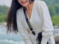 हुबेहुब आलिया भटसारखी दिसणारी कोण ही मुलगी? ती का म्हणतेय, मला आलिया म्हणू नका.. - Marathi News | Celesty Bairagi Who looklike Alia Bhat : Who is this girl who looks exactly like Alia Bhatt? Why is she saying, don't call me Alia .. | Latest sakhi Photos at Lokmat.com