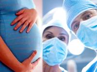 धक्कादायक! ऑपरेशन दरम्यान महिलेच्या पोटातच सोडला टॉवेल, तीन महिन्यांपर्यंत सुरू राहिले उपचार.... - Marathi News | Towel in womb of woman during operation treatment goes for three months | Latest crime Photos at Lokmat.com