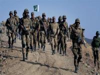 लष्करावर टीका केल्यानं पंतप्रधानांवर देशद्रोहाचा गुन्हा दाखल; लोकांना भडकवण्याचा आरोप - Marathi News | Sedition Case Against Nawaz Sharif & POK PM Raja Farooq Haider After He Criticized Pakistani Army | Latest international Photos at Lokmat.com