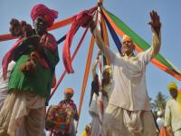 आरक्षणाच्या मागणीसाठी धनगर समाजाचा एल्गार - Marathi News | dhangar community agitates for reservation | Latest mumbai Photos at Lokmat.com