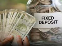 १ वर्षासाठी एफडीमध्ये १ लाख रुपये गुंतवून तुम्हाला किती परतावा मिळेल? कोणत्या बँकेत किती रिटर्न, पाहा - Marathi News | How much return will you get by investing Rs 1 lakh in FD for 1 year sbi hdfc icici See how much return in which bank | Latest business Photos at Lokmat.com