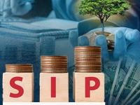 तुमचे पैसे डबल करायचेत? तर SIP चा 'हा' सिक्रेट फॅार्मुला करा ट्राय, ₹१० हजारांचे बनू शकतील ₹२ कोटी - Marathi News | mutual fund sip investment top up Want to double your money try this secret formula of SIP rs10 thousand can become rs 2 crore | Latest business Photos at Lokmat.com