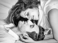 Romantic Photo : ‘या’ हँडसमसोबत धुमधडाक्यात होणार होते शमा सिकंदरचे लग्न, पण...!! - Marathi News | shama sikander postpones her wedding due to corona-ram | Latest filmy Photos at Lokmat.com