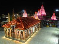 कोल्हापुरातील श्री अंबाबाई मंदिराला आकर्षक विद्युत रोषणाई - Marathi News | Attractive electric lighting to Shri Ambabai Temple in Kolhapur | Latest maharashtra Photos at Lokmat.com
