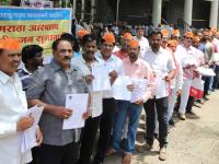 कोल्हापुरात मराठा आरक्षणासंदर्भात जनसुनावणी, समाजबांधवांची गर्दी - Marathi News | Public hearing on the Maratha reservation in Kolhapur, crowd of communities | Latest kolhapur Photos at Lokmat.com