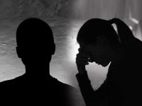 44 वर्षीय विवाहित शिक्षिकेच्या प्रेमात वेडा झाला 15 वर्षीय मुलगा आणि मग... - Marathi News | 15 year student fall in love with 44 year old teacher know what happen next | Latest jarahatke Photos at Lokmat.com