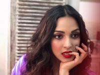 तुम्ही कधीही पाहिले नसतील कियाराचे इतके गोड फोटो...! - Marathi News | kiara advani bold and sexy photoshoot-ram | Latest filmy Photos at Lokmat.com