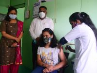 PHOTOS: पुण्यात १५ ते १८ वयोगटातील लसीकरणाला सुरूवात - Marathi News | photos corona vaccination for 15 to 18 year olds started in pune | Latest pune Photos at Lokmat.com