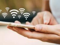 भारतात 5G सेवांसाठी 50 टक्के अधिक खर्च करण्यासही तयार युझर्स; पहिल्याच वर्षी ४ कोटी ग्राहकांचा अंदाज - Marathi News | 5g in india new report suggests 4 crore users can take up within first year of service rollout | Latest tech Photos at Lokmat.com