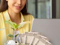 नोकरी करणाऱ्या महिलांसाठी ६ विश्वासार्ह गुंतवणूक योजना; तुम्हाला कधीही पैशाची कमतरता भासू देणार नाहीत - Marathi News | 6 reliable investment plans for working women will never let you feel short of money | Latest business Photos at Lokmat.com