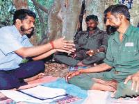 Veerappan Unsung Stories: वीरप्पनच्या ऐकलेल्या न ऐकलेल्या गोष्टी; किती क्रूर होता, अंगावर शहारे येतील... - Marathi News | Veerappan Unsung Stories: How cruel he was, blown 21 police; PR Agencies in Britain, New york | Latest crime Photos at Lokmat.com