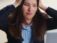 तुमच्या ८ सवयी ऑफिसमध्ये तुम्हाला करतात बदनाम! करिअर होण्यापूर्वीच संपेल - करा ‘हे’ बदल आजच... - Marathi News | habits that create negative image at workplace bad office habits to avoid 8 habits that can ruin your reputation at office | Latest sakhi Photos at Lokmat.com