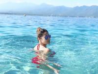 'कसौटी जिंदगी की' फेम उर्वशी ढोलकिया ने स्विमिंग पूल में दिखाया ग्लैमरस अवतार, देखें तस्वीरें - | kasautii zindagii kay fame urvashi dholakia swimming pool sizzling pictures goes viral see photos and images | Latest television Photos at Lokmatnews.in