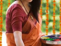 दिवाळीत दारासमोर काढता येतील अशा सोप्या रांगोळी डिझाईन्स, कमी वेळात दार सजेल आकर्षक... - Marathi News | Easy and Simple Rangoli Designs for Diwali : Simple rangoli designs that can be done in front of the door in Diwali, attractive rangoli in less time... | Latest sakhi Photos at Lokmat.com