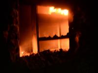 औरंगाबादमध्ये दुकानाला लागली भीषण आग - Marathi News | A fire broke out at the shop in Aurangabad | Latest chhatrapati-sambhajinagar Photos at Lokmat.com