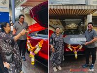 घरात आली नवीन गाडी! 'मुरांबा' फेम अभिनेत्याने शेअर केली आनंदाची बातमी, सेलिब्रिटींकडून होतंय कौतुक - Marathi News | marathi actor muramba serial fame abhijeet chavan buy new mahindra xev 9e car share video know about the price | Latest filmy News at Lokmat.com घरात आली नवीन गाडी! 'मुरांबा' फेम अभिनेत्याने शेअर केली आनंदाची बातमी, सेलिब्रिटींकडून होतंय कौतुक - Marathi News | marathi actor muramba serial fame abhijeet chavan buy new mahindra xev 9e car share video know about the price | Latest filmy News at Lokmat.com