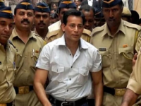 अबू सालेम मोठा गुन्हेगार, फक्त २ दिवसांचा पॅरोल शक्य; राज्य सरकारची कोर्टात स्पष्ट भूमिका - Marathi News | Abu Salem international criminal, can be given only 2-day parole: Maharashtra govt to HC | Latest mumbai News at Lokmat.com