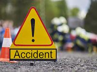 परभणी-जिंतूर मार्गावर पहाटे भीषण अपघात; कीर्तनाहून परतणाऱ्या तीन वारकऱ्यांचा मृत्यू - Marathi News | Terrible accident on Parbhani-Jintur road: Three Warkaris returning from Kirtan died | Latest parabhani News at Lokmat.com