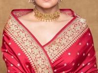 सुंदर साडी नेसूनही मेकअप उठून दिसत नाही? करा साडीच्या रंगानुसार परफेक्ट शेडचा मेकअप - दिसाल चारचौघीत उठून... - Marathi News | according to saree colour matching makeup tips saree colour matching makeup makeup tips according to saree colour | Latest sakhi Photos at Lokmat.com