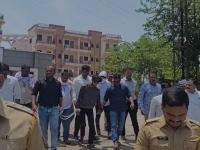 अमरावती लैंगिक शोषण प्रकरण: मुख्य आरोपी अयान अहमदची अचलपूर शहरातून धिंड; गुन्ह्यातील पुराव्यांचा शोध सुरू - Marathi News | Amravati sexual abuse case: Main accused Ayan Ahmed arrested from Achalpur city; Search for evidence in the crime underway | Latest amravati News at Lokmat.com