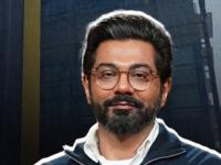 Success Story: एकेकाळी टाटा समूहात करायचे नोकरी, आज आहे ₹१७५९००००००० कोटींचं साम्राज्य; असं बदललं नशीब - Marathi News | Success Story Once employed in the Tata group today is an empire worth rs 1759000000 crore success story of acko varun dua | Latest business Photos at Lokmat.com