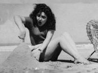 बॉलिवूडच्या 'शम्मी आंटी'ची एक्झिट - Marathi News | Shammi no more Rare photos of the Bollywood actor | Latest filmy Photos at Lokmat.com