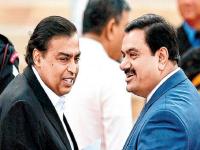मुकेश अंबानींना मागे टाकलं, Gautam Adani बनले आशियातील सर्वात श्रीमंत व्यक्ती; किती झाली नेटवर्थ? - Marathi News | Gautam Adani overtakes Mukesh Ambani becomes Asias richest person How much is his net worth Bloomberg billionaire | Latest business News at Lokmat.com