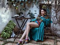 आदिती राव हैदरीचे हॉट अँड बोल्ड फोटोशूट - Marathi News | aditi rao hydari bold and sensational photoshoot for vogue magazine see hot photos pics | Latest mumbai Photos at Lokmat.com