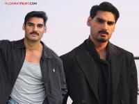 "खूप घाबरलेलो...; अहान शेट्टीने सांगितला 'बॉर्डर २' च्या सेटवरील अनुभव, असं काय घडलेलं? - Marathi News | ahan shetty talks about his experience on the sets of border 2 father suniel shetty give valuable advice before signing movie | Latest filmy News at Lokmat.com