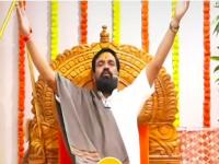 "मूल नसणाऱ्या स्त्रियांना मूल देतो"; संगमनेरच्या भोंदू गडगे बाबाचा पर्दाफाश, पोलिसांनी ठोकल्या बेड्या! - Marathi News | Self Styled Godman Gadge Baba Arrested in Sangamner Wadgaon Pan for Defrauding People | Latest ahilyanagar News at Lokmat.com