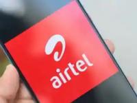 तुमच्याकडे Airtelचे सिम कार्ड आहे का? असल्यास मिळेल 4 लाखांचा लाभ - Marathi News | if you have airtel sim then company is giving 4 lakh rupees benefits know details here | Latest business Photos at Lokmat.com