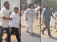 श्रीदेवींना अखेरचा निरोप देण्यासाठी सेलिब्रिटींनी केली गर्दी - Marathi News | Celebrations made by celebrities to give last sermon to Sridevi | Latest mumbai Photos at Lokmat.com