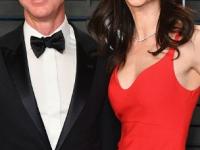 जेफ बेझोस यांच्या एक्स पत्नीने पोटगीत मिळालेली एवढी रक्कम केली दान, घटस्फोटावेळी दिलेला शब्द केला खरा - Marathi News | amazone jeff bezos ex wife mackenzie scott has donated rs 164550 crore so far | Latest business Photos at Lokmat.com