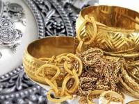 Todays Gold-Silver Rate: अक्षय्य तृतीयेच्या शुभमुहूर्तावर उत्तम संधी; सोन्याच्या किंमतीत घट, चांदीचा भावही झाला कमी, जाणून घ्या, आजचा दर! - Marathi News | Todays Gold-Silver Rate: Great opportunity on the auspicious occasion of Akshayya Tritiya; Gold prices fall, silver prices fall, find out, today's rate! | Latest national Photos at Lokmat.com