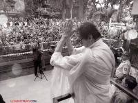 पहाटे ५:३० वाजेपर्यंत काम केल्यानंतर बिग बींची चाहत्यांसाठी भावनिक पोस्ट, माफी मागत म्हणाले... - Marathi News | Amitabh Bachchan Busy Schedule Working Late 5:30 Am Apology To Fans | Latest filmy News at Lokmat.com