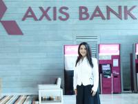 ॲक्सिस बँकेतदेखील झाल्या होत्या नाशिकसारख्या घटना; अमृता फडणवीस यांचा गौप्यस्फोट - Marathi News | Nashik tcs like incidents also took place in Axis Bank; Amruta Fadnavis's revelation | Latest nagpur News at Lokmat.com