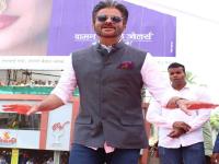 ‘तेजाब’मधील ‘मुन्ना’चा व्हीनस कॉर्नरवर दंगा - Marathi News | crowd gathers to watch anil kapoor | Latest kolhapur Photos at Lokmat.com