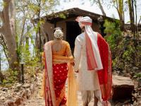 माझ्यासवे आहेस तू, मजला पुरे ही सार्थता...! प्रसिद्ध मराठी कपलचा विवाहसोहळा, शेअर केले फोटो - Marathi News | marathi celebrity couple apruva gore and shubhankar joshi wedding photos | Latest filmy Photos at Lokmat.com