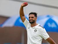 तब्बल ८ कोटी २० लाखांची बोली, दिल्ली कॅपिटल्सने संघात घेतलेला अकीब नबी दार कोण? - Marathi News | IPL Auction 2026: Who is Aqib Nabi Dar, who was bought by Delhi Capitals for a whopping 8.2 crores? | Latest cricket News at Lokmat.com तब्बल ८ कोटी २० लाखांची बोली, दिल्ली कॅपिटल्सने संघात घेतलेला अकीब नबी दार कोण? - Marathi News | IPL Auction 2026: Who is Aqib Nabi Dar, who was bought by Delhi Capitals for a whopping 8.2 crores? | Latest cricket News at Lokmat.com