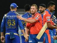 दोन, तीन नाही IPLमधील तब्बल ९ संघांकडून खेळलाय हा फलंदाज, रचला खास विक्रम, कोण आहे तो? - Marathi News | IPL 2026: Aron Finch has played for not two, not three, as many as 9 teams in the IPL, created a special record, who is he? | Latest cricket Photos at Lokmat.com