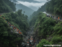 Arunachal Pradesh Accident: अरुणाचल प्रदेशात मजुरांना घेऊन जाणारा ट्रक खोल दरीत कोसळला, १७ जणांचा मृत्यू झाल्याची भीती - Marathi News | Tragedy in Arunachal Pradesh: Truck Carrying 21 Labourers Plunges into Deep Gorge near India-China Border; 17 Feared Dead | Latest national News at Lokmat.com Arunachal Pradesh Accident: अरुणाचल प्रदेशात मजुरांना घेऊन जाणारा ट्रक खोल दरीत कोसळला, १७ जणांचा मृत्यू झाल्याची भीती - Marathi News | Tragedy in Arunachal Pradesh: Truck Carrying 21 Labourers Plunges into Deep Gorge near India-China Border; 17 Feared Dead | Latest national News at Lokmat.com