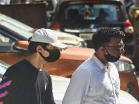 Aryan Khan Drugs Case: आर्यन खानची पुन्हा वेळ वाईट! फक्त दोन दिवस हाती, पुढचा पंढरवडा जेलमध्येच... - Marathi News | Aryan Khan has Just two days in hand for Bail, High court close till Diwali Holiday from 30 October to 15 November | Latest crime Photos at Lokmat.com